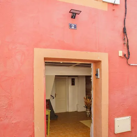 Zensan Meuble Maison De Village 66160 アパート *