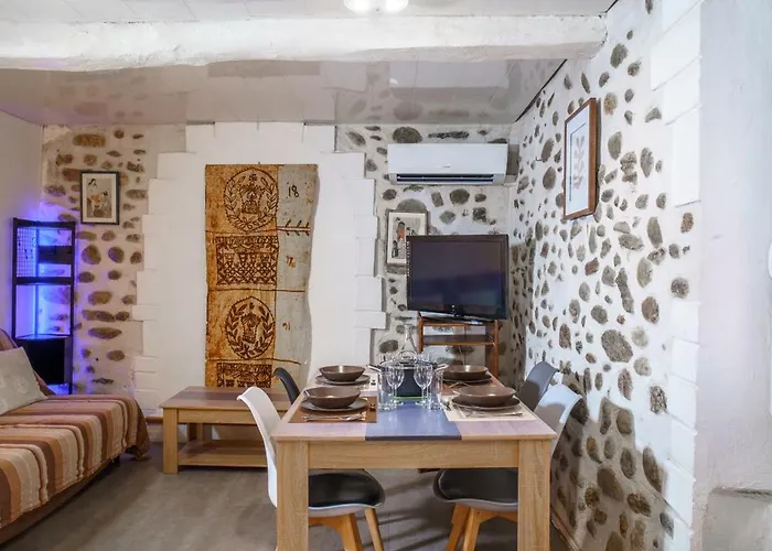 Zensan Meuble Maison De Village 66160 Le Boulou